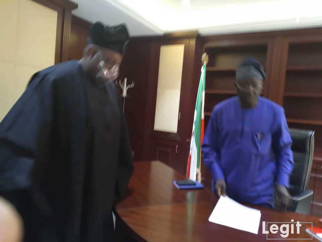 Dele Momodu ya nuna kudurin tsayawa takarar shugaban kasa Dele Momodu ya nuna kudurin tsayawa takarar shugaban kasa