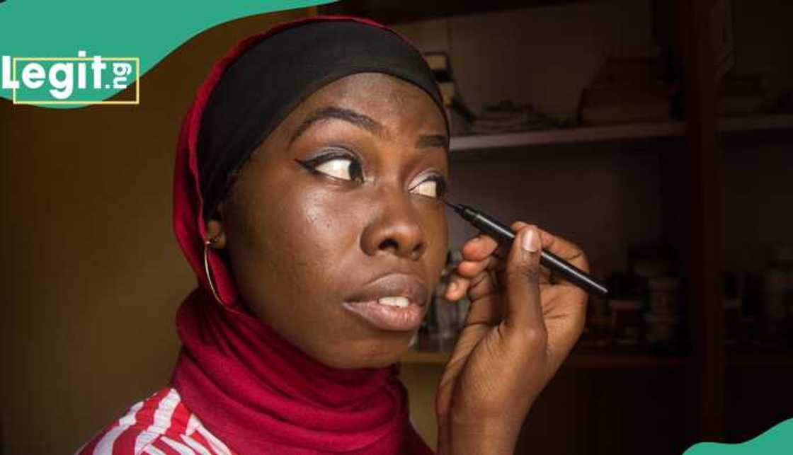 Ladies beautifies herself with makeup Ladies beautifies herself with makeup