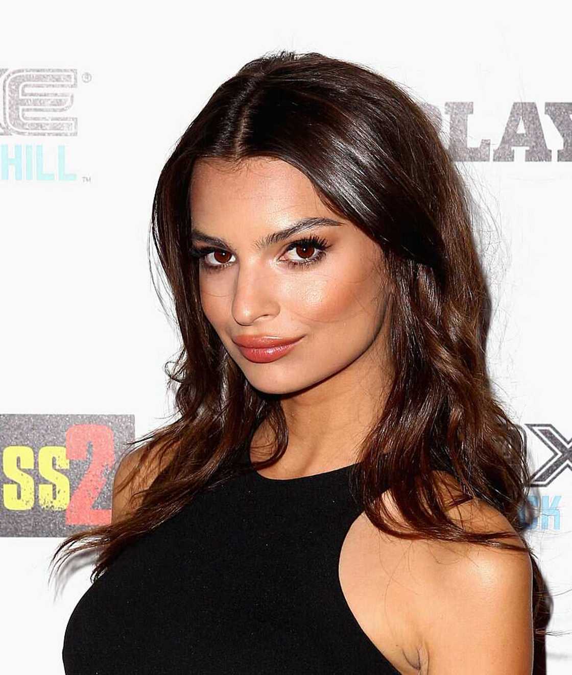 Emily Ratajkowski films Emily Ratajkowski films