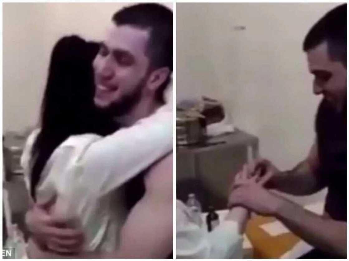 Man proposes to his girlfriend, who is the nurse, by hiding ring in his stomach wound Man proposes to his girlfriend, who is the nurse, by hiding ring in his stomach wound