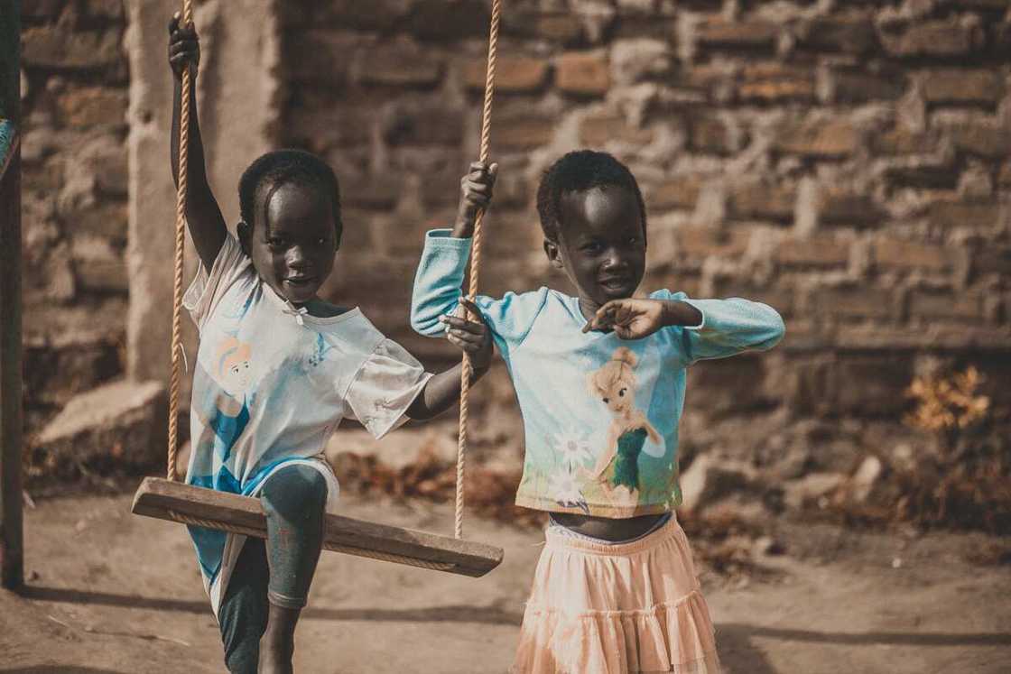 roles of UNESCO and UNICEF roles of UNESCO and UNICEF