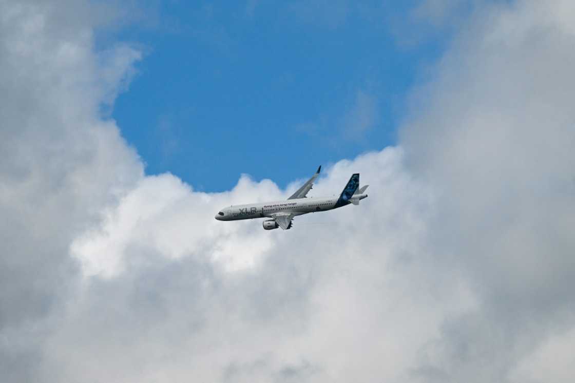 Farnborough traditionally sees Boeing and European rival Airbus battle for supremacy for the most multi-billion-dollar jet orders Farnborough traditionally sees Boeing and European rival Airbus battle for supremacy for the most multi-billion-dollar jet orders