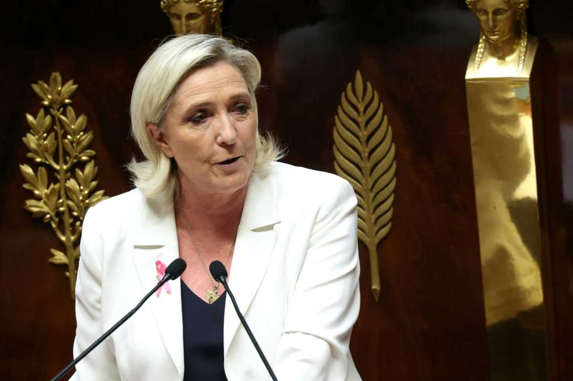 Le Pen holds they key to the government's survival in parliament