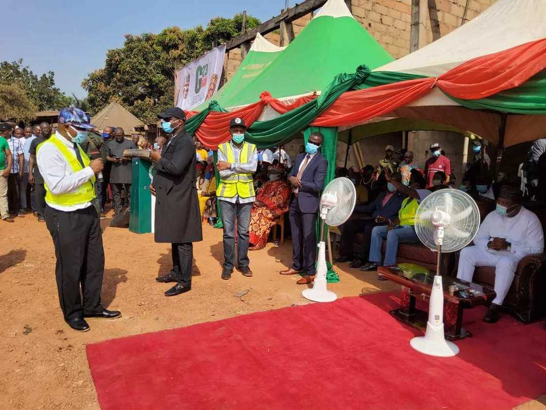 Gov Ugwuanyi gets nod from federal agencies to construct iconic roundabout and tower Gov Ugwuanyi gets nod from federal agencies to construct iconic roundabout and tower