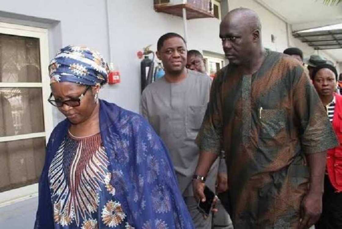 Hotunan Fani-Kayode da wasu mutum 3 da EFCC ta sake gurfanarwa kan damfarar N1.5bn Hotunan Fani-Kayode da wasu mutum 3 da EFCC ta sake gurfanarwa kan damfarar N1.5bn