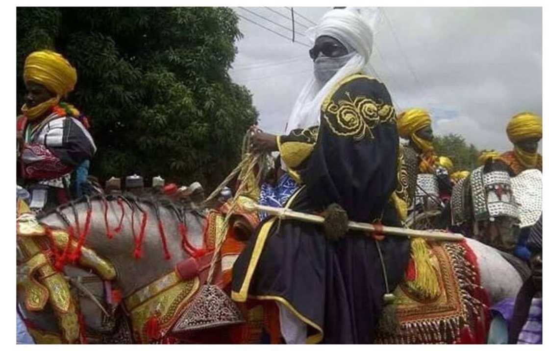 Sabon Sarki zai fito ne daga Nahiyar Asiya inji Sanata Shehu Sani Sabon Sarki zai fito ne daga Nahiyar Asiya inji Sanata Shehu Sani