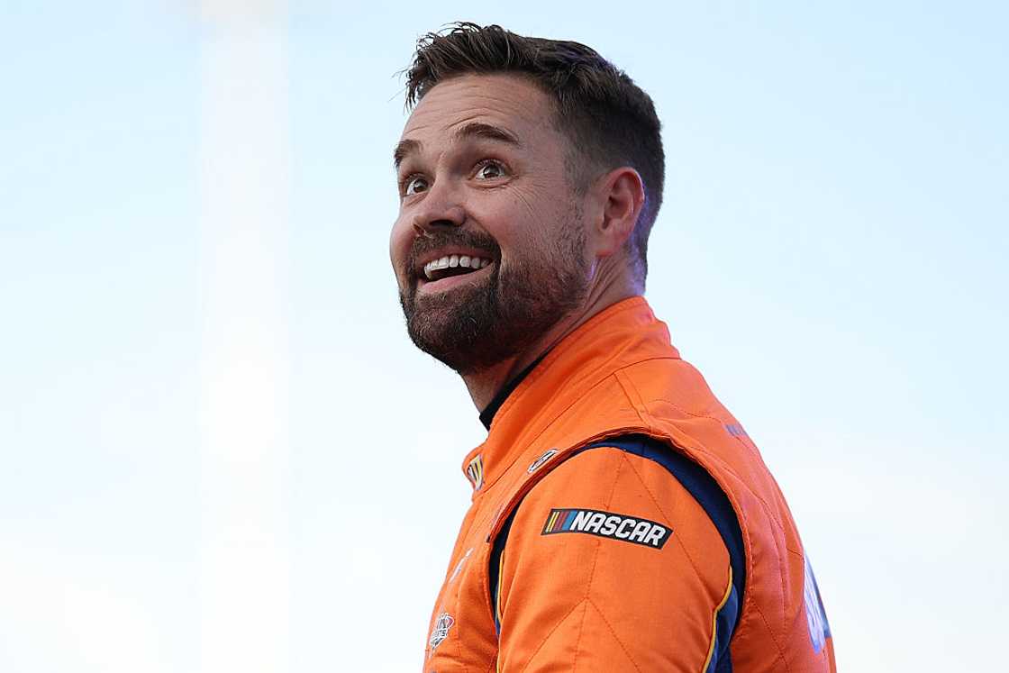 Ricky Stenhouse Jr. walks onstage during driver intros Ricky Stenhouse Jr. walks onstage during driver intros