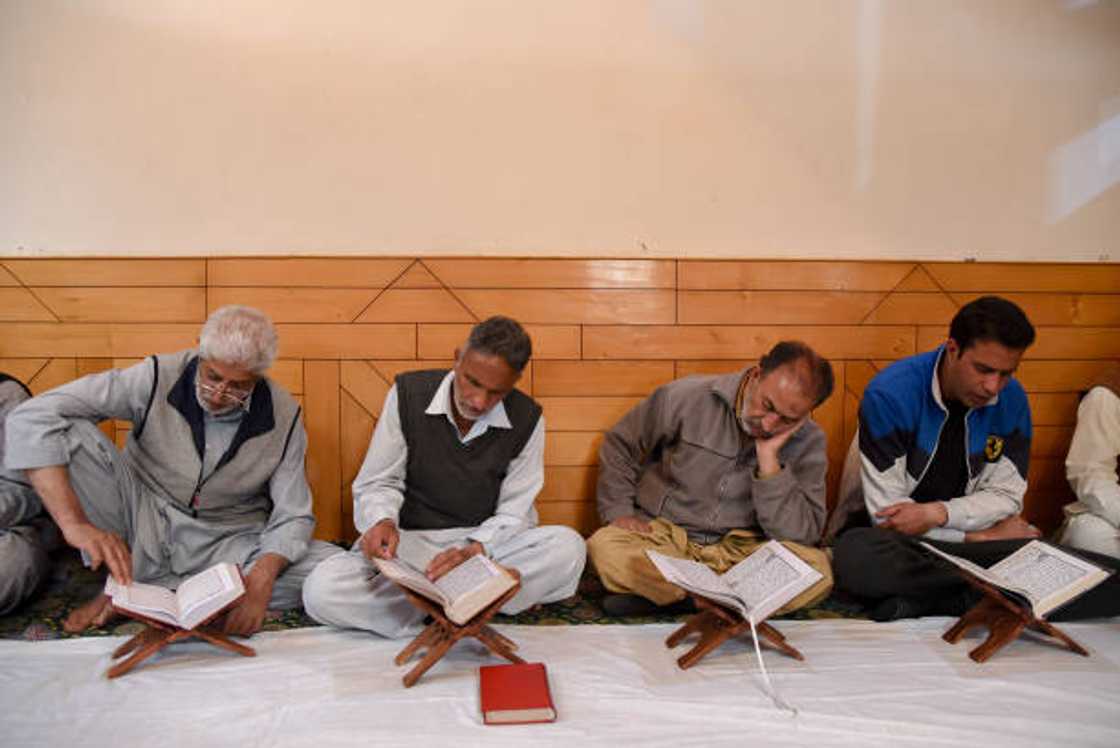 Yadda Musulmi ke karatun Qur'ani Yadda Musulmi ke karatun Qur'ani