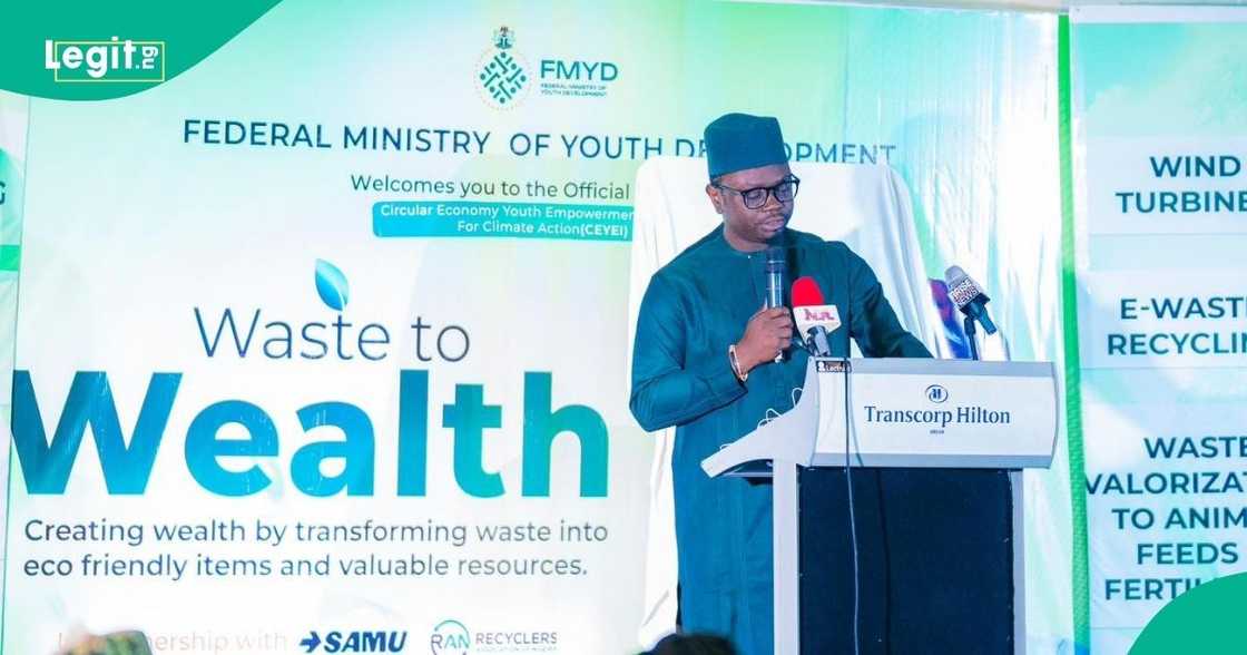 Nigerian government to train Nigerian youths on financial literacy.