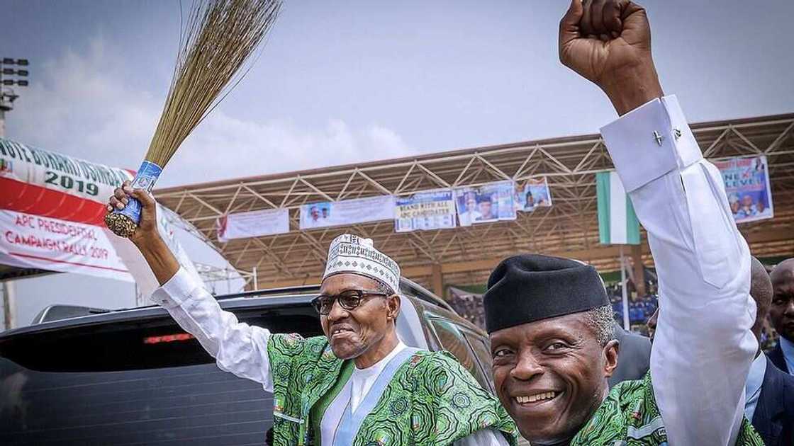Inda ni na sha ban-bam da sauran masu mulki da ‘yan siyasar kasar nan inji Shugaba Buhari Inda ni na sha ban-bam da sauran masu mulki da ‘yan siyasar kasar nan inji Shugaba Buhari