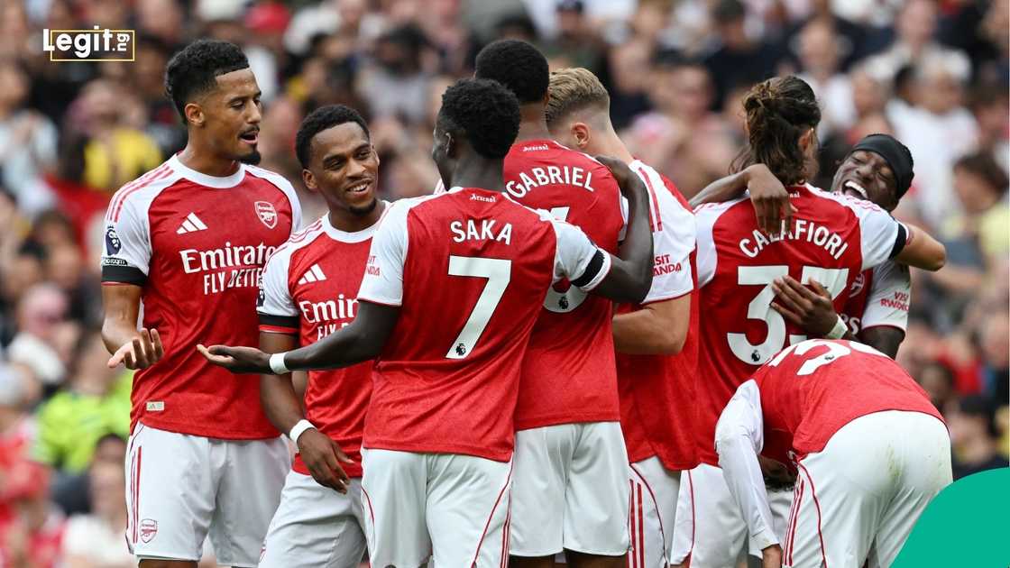 Bukayo Saka, Jurrien Timber, Arsenal, Leeds United, Premier League. Bukayo Saka, Jurrien Timber, Arsenal, Leeds United, Premier League.