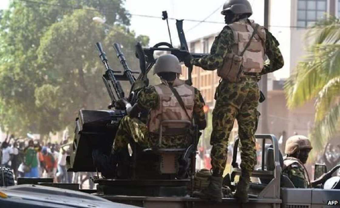 Sojojin Burkina Faso sun kashe ƴan tada ƙayar baya goma sha ɗaya Sojojin Burkina Faso sun kashe ƴan tada ƙayar baya goma sha ɗaya