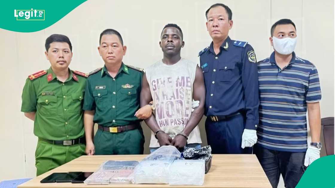 A Nigerian man was arrested for drug trafflcking in Vietnam.