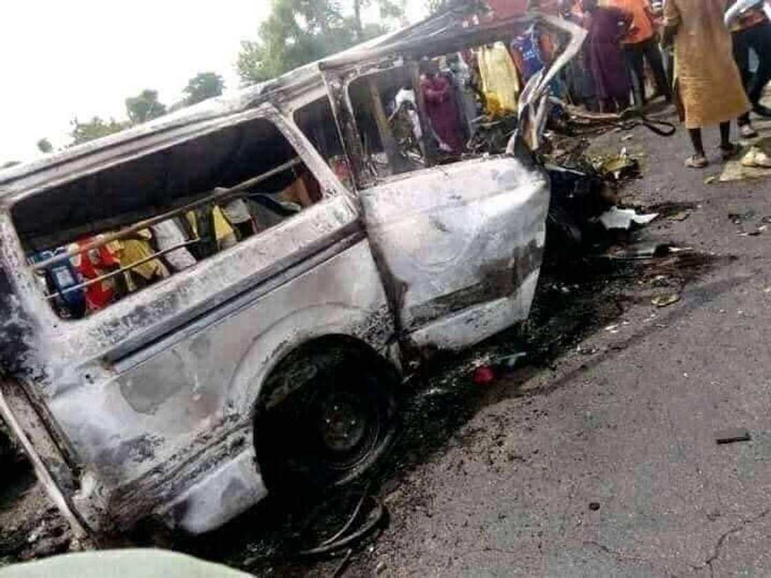 Hatsarin mota ya hallaka mutum 18 a Jigawa, Hukumar ’Yan sanda Hatsarin mota ya hallaka mutum 18 a Jigawa, Hukumar ’Yan sanda