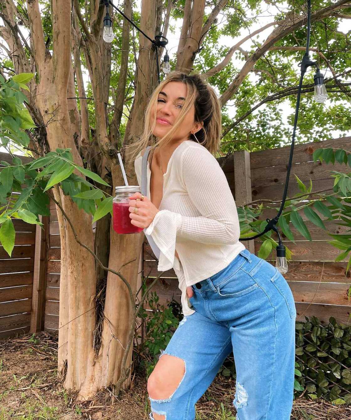 Nikki Blackketter’s biography: age, height, real name, boyfriend