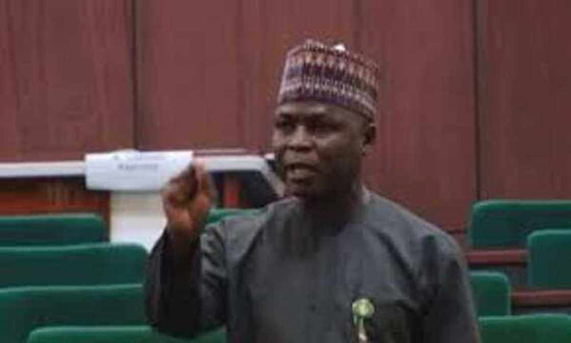 Rundunar soji na bukatar dabarun yaki don yin nasara a kan yaki da ta’addanci - Dan majalisa Rundunar soji na bukatar dabarun yaki don yin nasara a kan yaki da ta’addanci - Dan majalisa