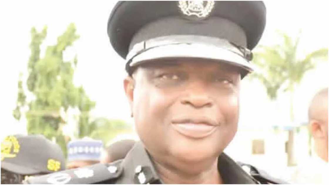 An kama fasto da ya bindige wata mata a kofar cocinsa cikin dare An kama fasto da ya bindige wata mata a kofar cocinsa cikin dare