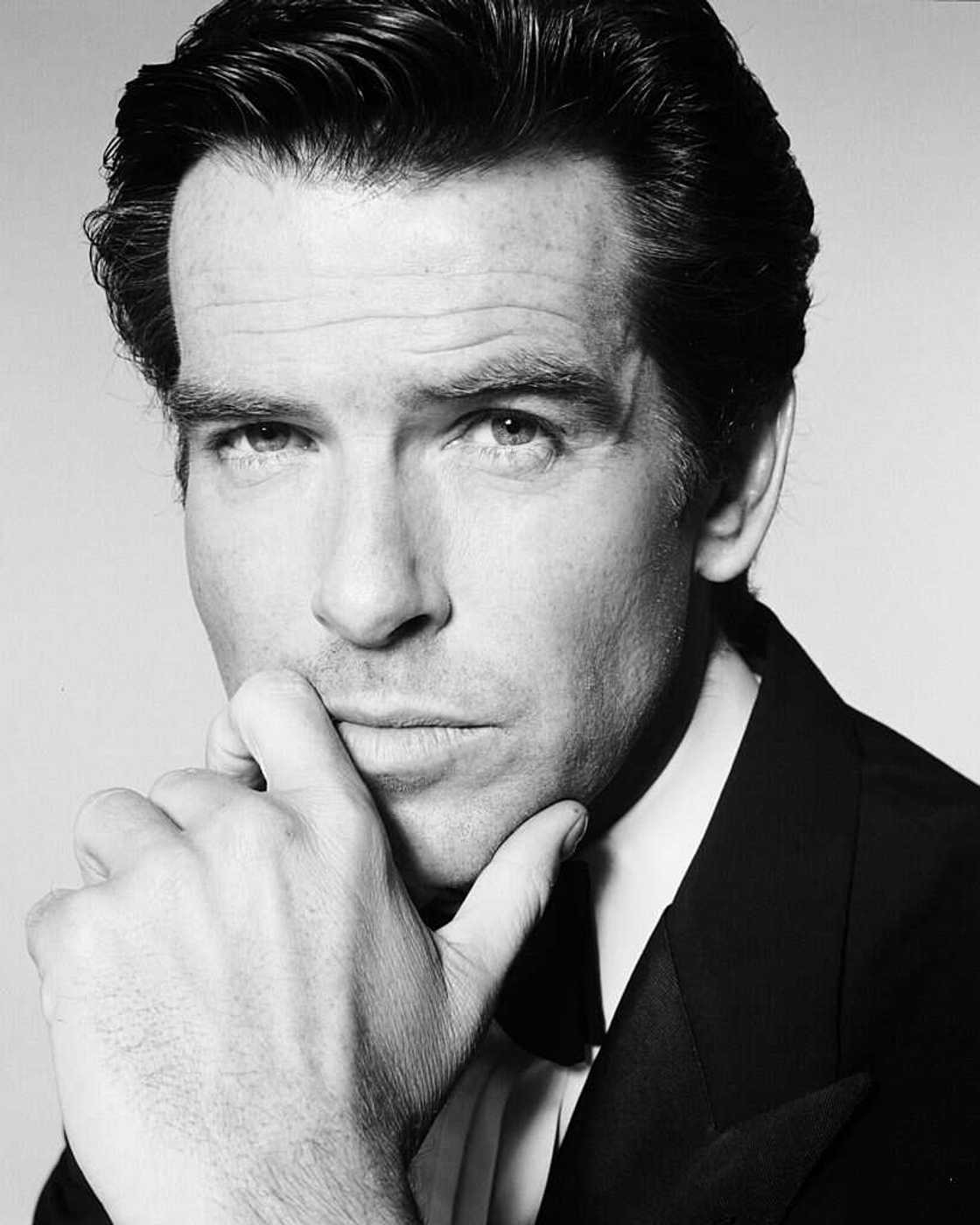Top 10 des voitures de James Bond les plus légendaires à l'écran Top 10 des voitures de James Bond les plus légendaires à l'écran