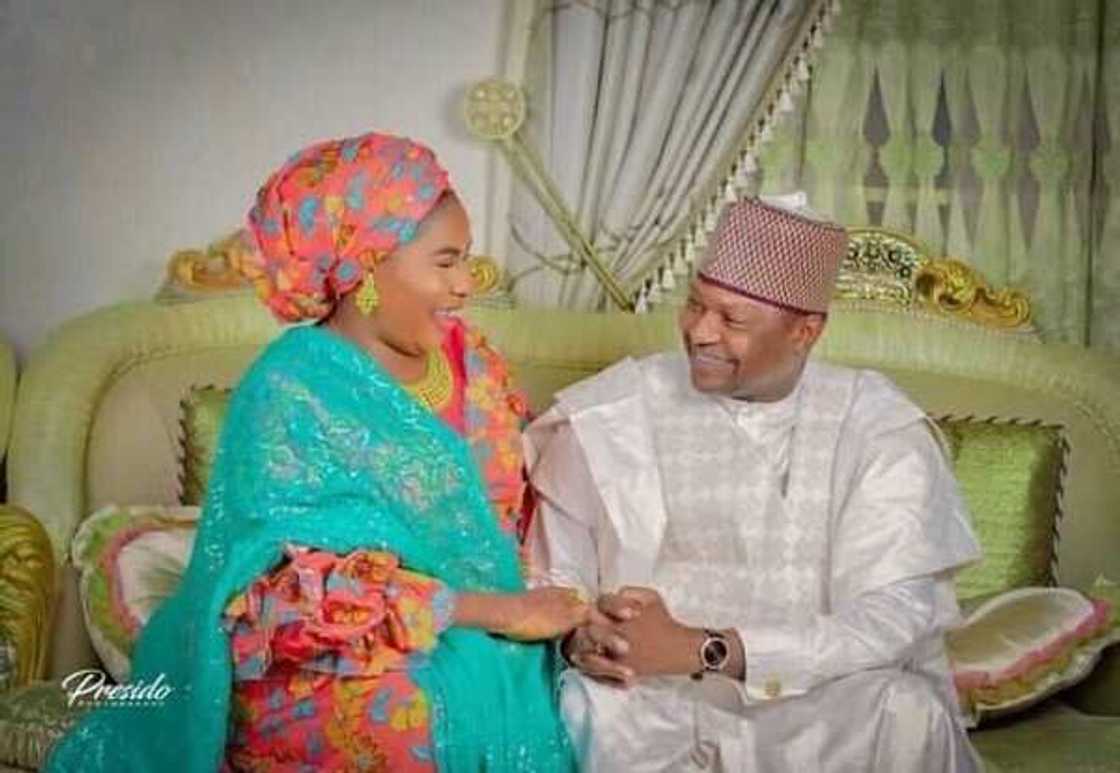 Malami da uwargidarsa Malami da uwargidarsa