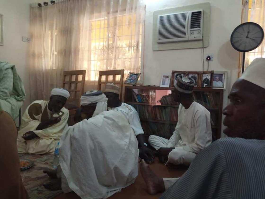 An yi jana'izar arigayiya Aisha Lemu a garin Minna, hotuna An yi jana'izar arigayiya Aisha Lemu a garin Minna, hotuna