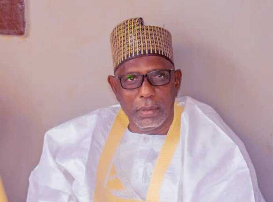 Sauya sheƙa a siyasar Najeriya. Sauya sheƙa a siyasar Najeriya.