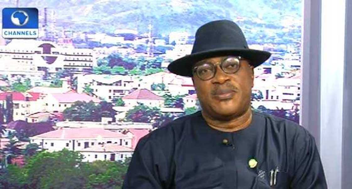 Azumin watan Ramadana ne ya sa 'yan bindiga suka rage kai hari, Tsohon Daraktan DSS Azumin watan Ramadana ne ya sa 'yan bindiga suka rage kai hari, Tsohon Daraktan DSS