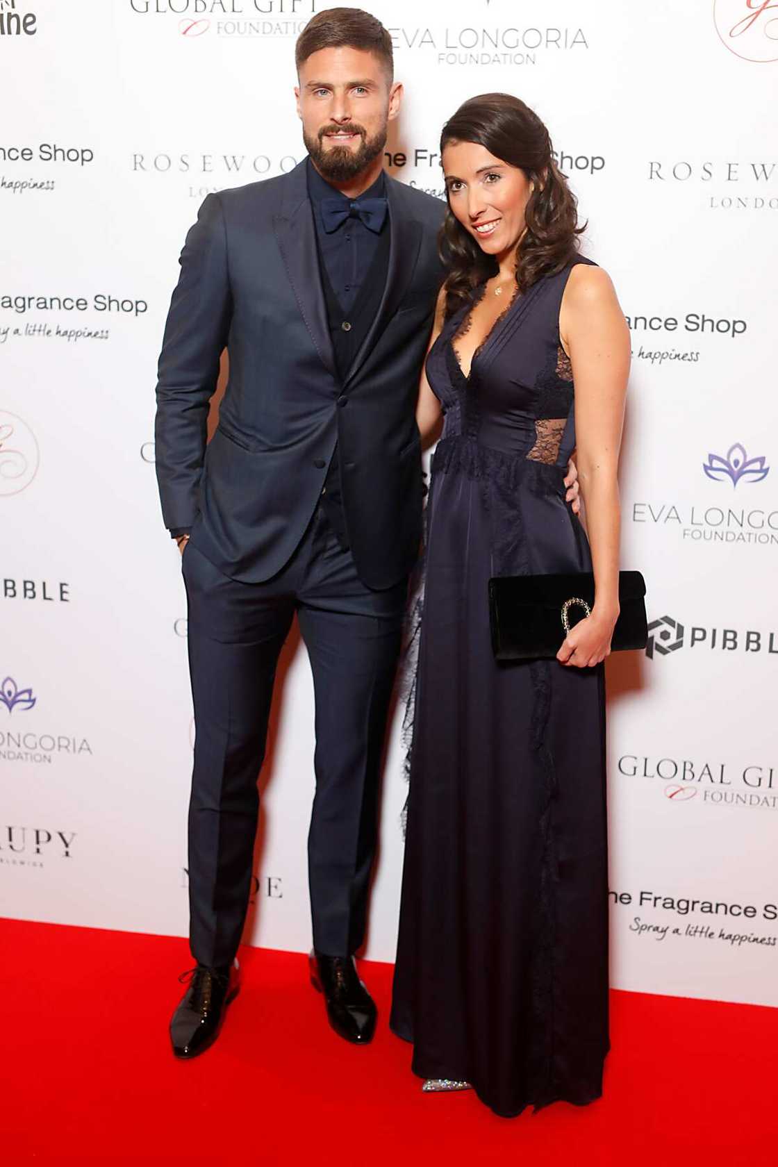 Olivier Giroud et sa femme
Photo by David Parry/PA Images via Getty Images Olivier Giroud et sa femme
Photo by David Parry/PA Images via Getty Images