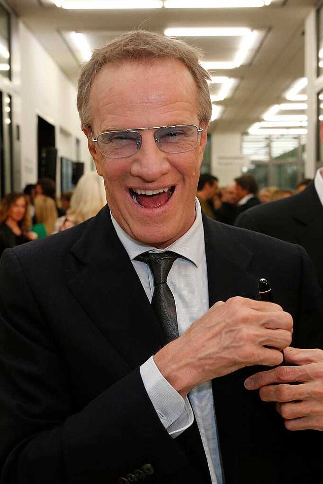 Christophe Lambert, malade de ses addictions: enfin sevré! Christophe Lambert, malade de ses addictions: enfin sevré!