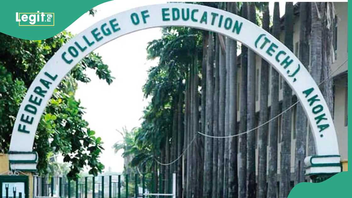 FCT Akoka students and staff in Lagos state have staged protest against the tenure elongation of the school provost, Wahab Azeez. They are destroying public properties in a viral video.