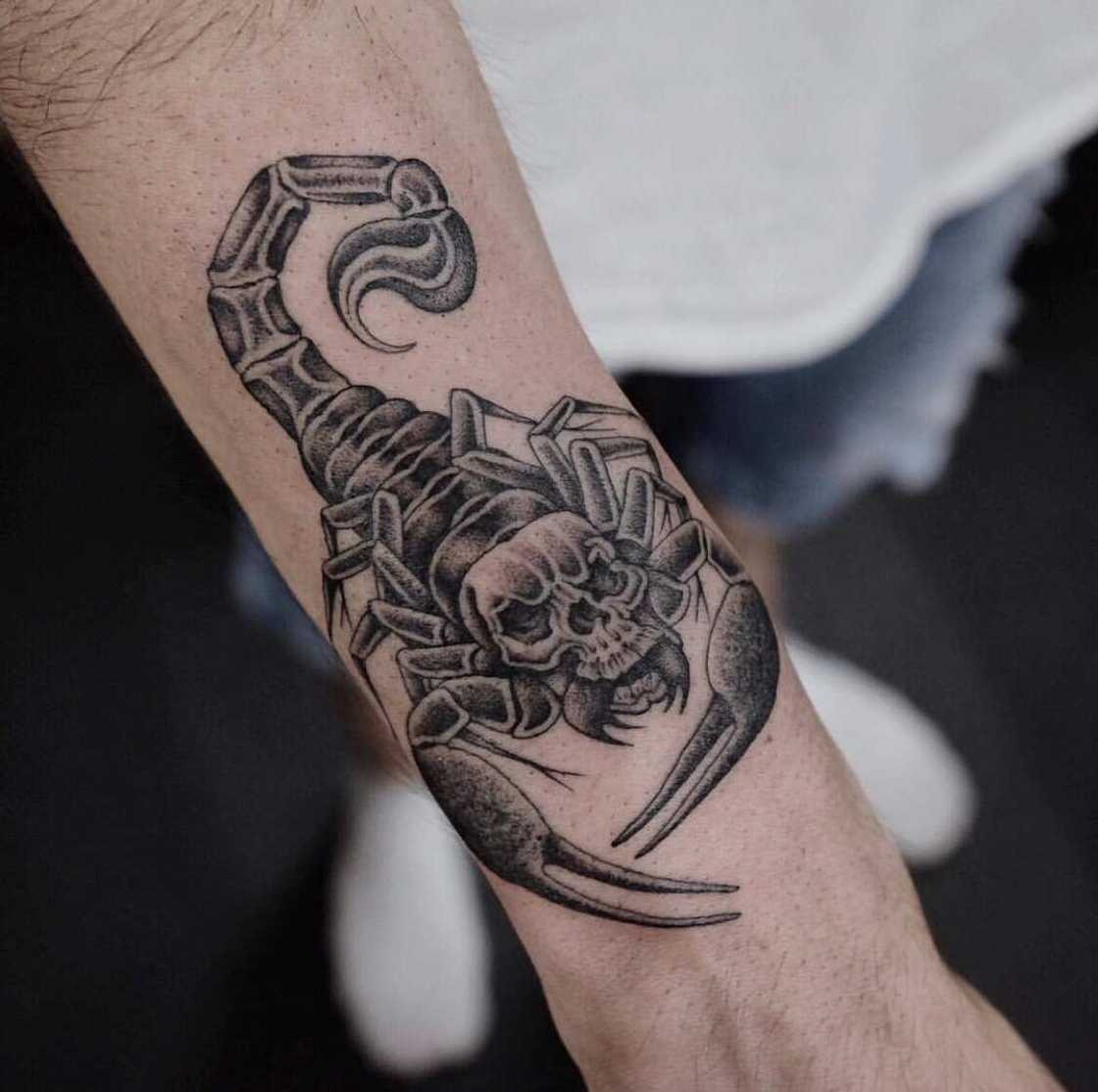 Scorpio symbol Scorpio symbol