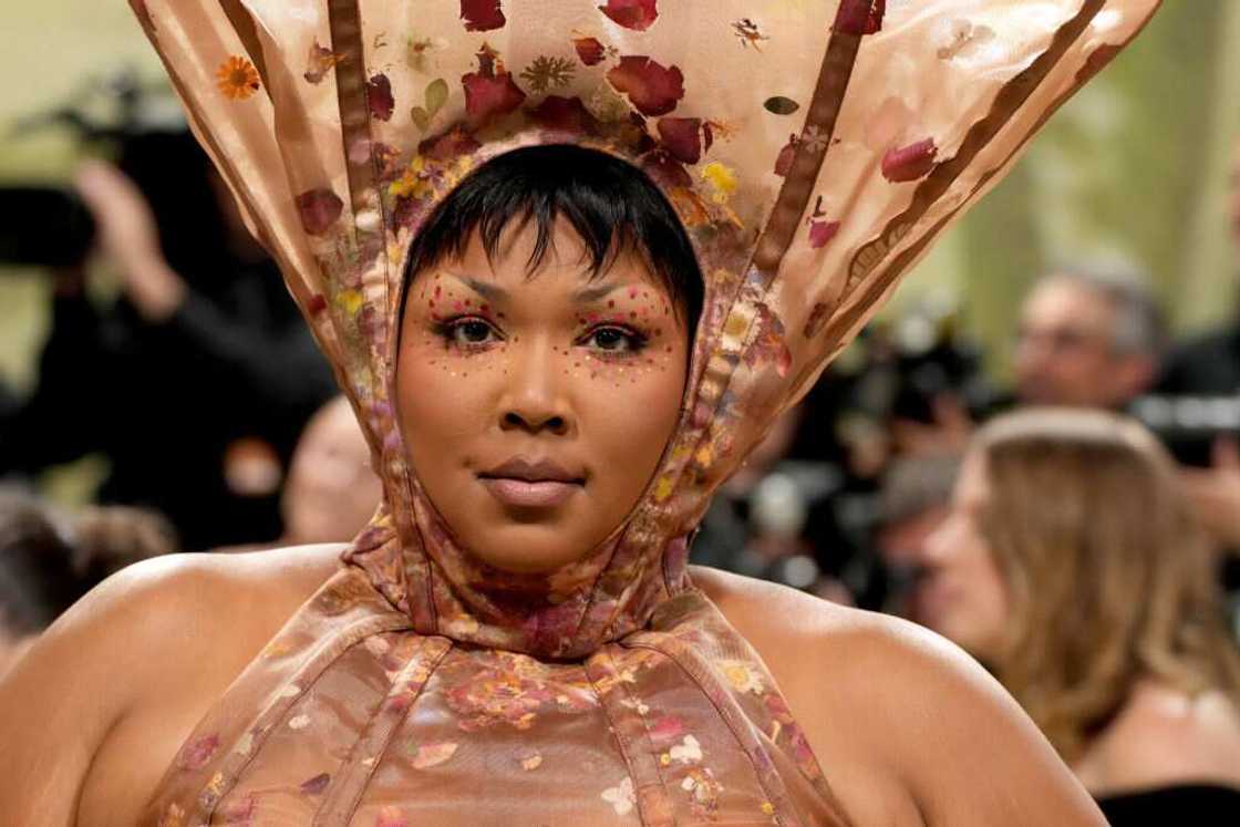 Lizzo attends the 2024 Met Gala Celebrating "Sleeping Beauties: Reawakening Fashion" Lizzo attends the 2024 Met Gala Celebrating "Sleeping Beauties: Reawakening Fashion"