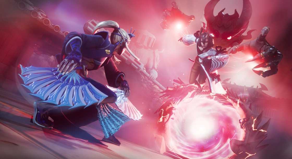 An animated illustration of the Night Rose (R) and Mizuki, the River Empress (L) in a fight. An animated illustration of the Night Rose (R) and Mizuki, the River Empress (L) in a fight.