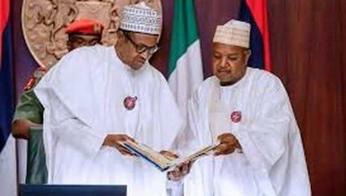 Shugaba Buhari Tare da gwamnan Kebbi Shugaba Buhari Tare da gwamnan Kebbi