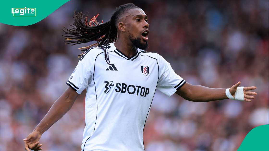 Alex Iwobi, Manchester United, Fulham, Craven Cottage, Premier League. Alex Iwobi, Manchester United, Fulham, Craven Cottage, Premier League.