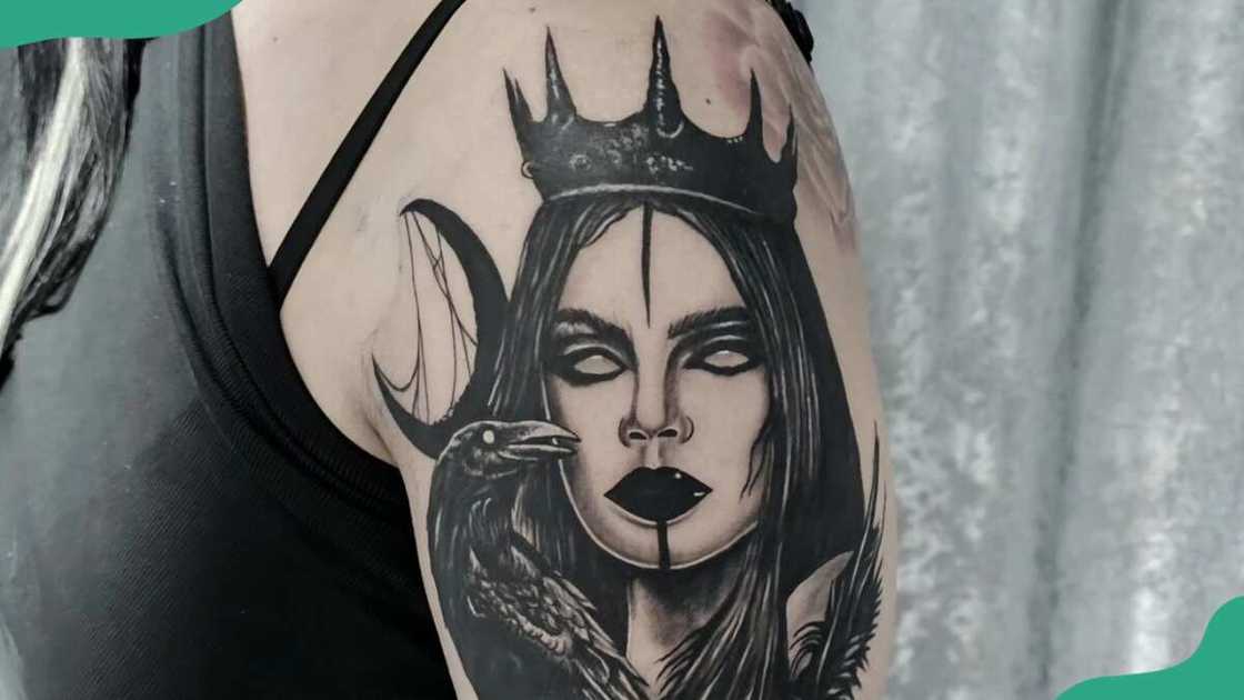 Succubus queen Succubus queen