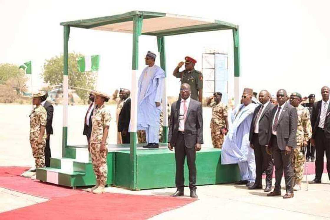 Hotunan: Yanzun nan shugaba Buhari ya isa jihar Borno Hotunan: Yanzun nan shugaba Buhari ya isa jihar Borno