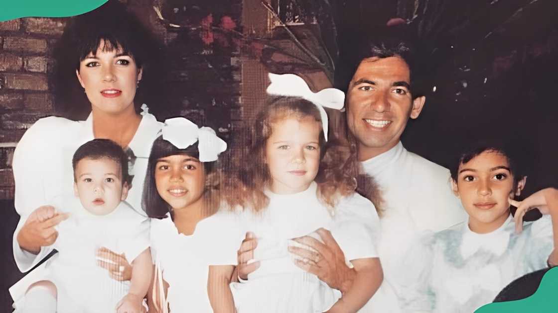 Kris Jenner and Robert Kardashian Sr with their four children