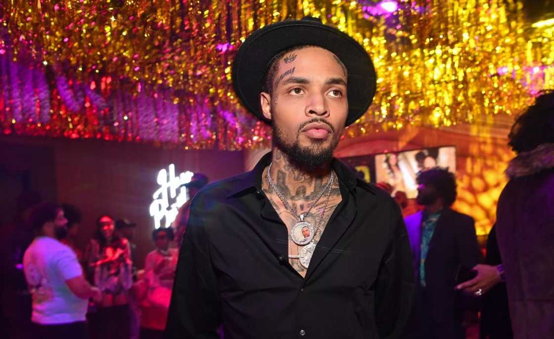 Band Hunta Izzy attends a birthday party Band Hunta Izzy attends a birthday party