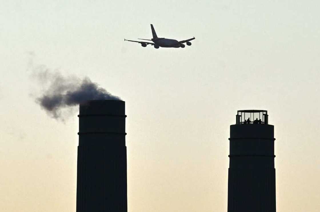 In certain cases, the problem can lead to a modified trajectory or even change destination In certain cases, the problem can lead to a modified trajectory or even change destination