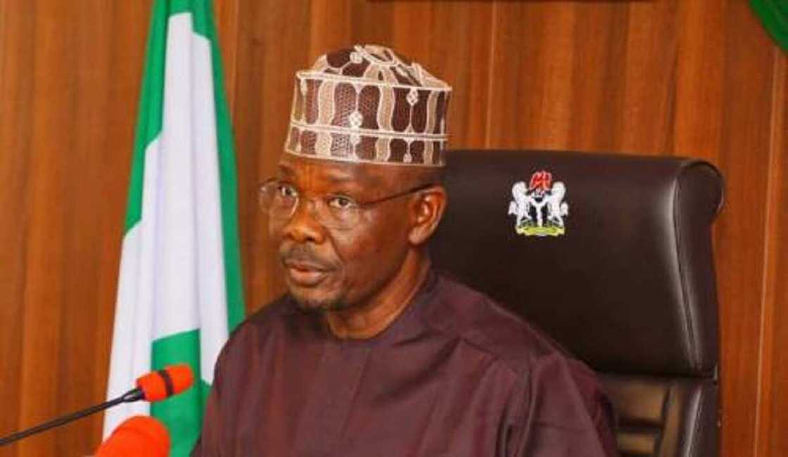 Da duminsa: Gwamnan APC ya garzaya Amurka duba lafiya, zai kwashi makonni 2 Da duminsa: Gwamnan APC ya garzaya Amurka duba lafiya, zai kwashi makonni 2