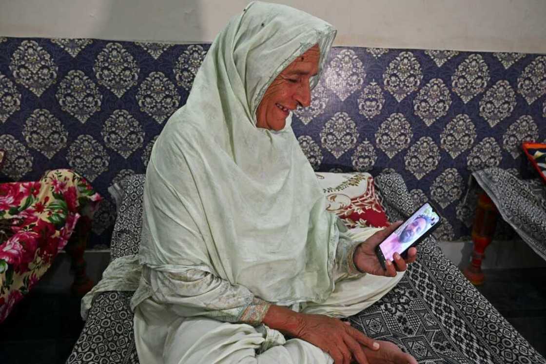 Mumtaz Bibi, who was separated from her family during partition 75 years ago, speaks with her nephew on a video call after finally meeting her siblings earlier this year Mumtaz Bibi, who was separated from her family during partition 75 years ago, speaks with her nephew on a video call after finally meeting her siblings earlier this year
