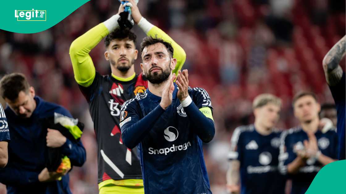 Bruno Fernandes, Altay Bayındır, Manuel Ugarte, Alejandro Garnacho, Manchester United, Athletic Bilbao, San Mames, Basque, Spain, UEFA Europa League. Bruno Fernandes, Altay Bayındır, Manuel Ugarte, Alejandro Garnacho, Manchester United, Athletic Bilbao, San Mames, Basque, Spain, UEFA Europa League.