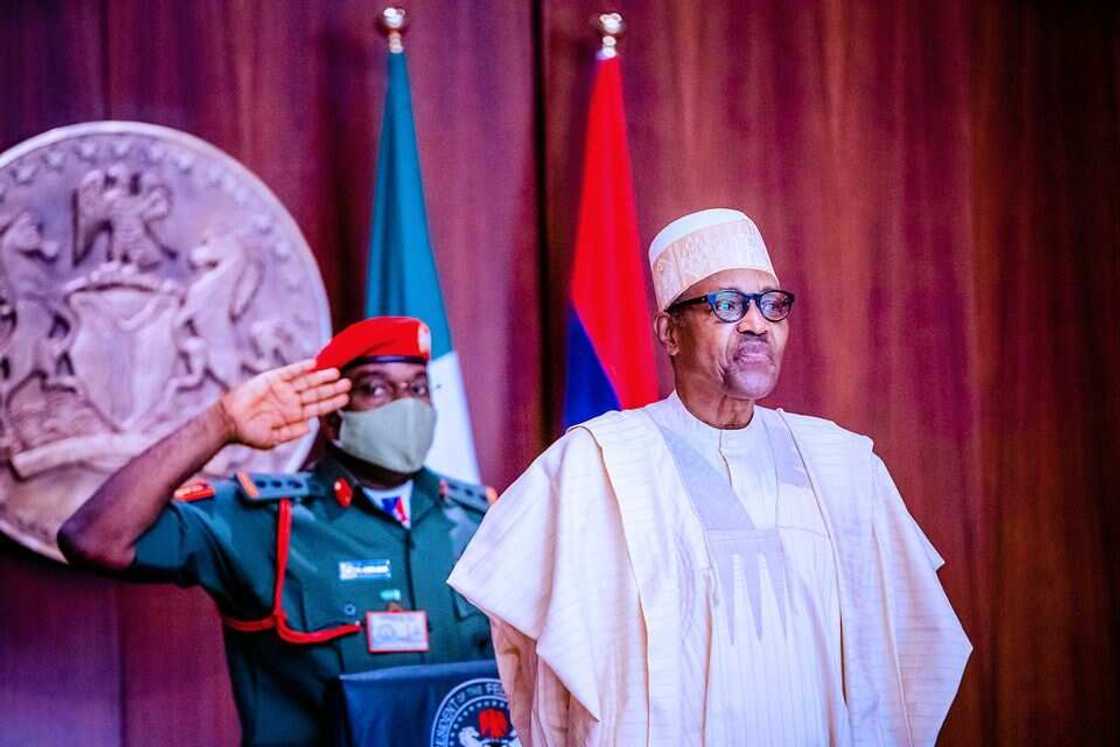COVID-19 scare as FG directs civil servants to work from home COVID-19 scare as FG directs civil servants to work from home