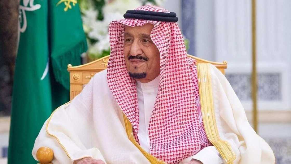 Saudiyya ta bawa 'yan Najeriya 424 guraben karo ilimi kyauta, ta bayyana yadda za a iya samu Saudiyya ta bawa 'yan Najeriya 424 guraben karo ilimi kyauta, ta bayyana yadda za a iya samu