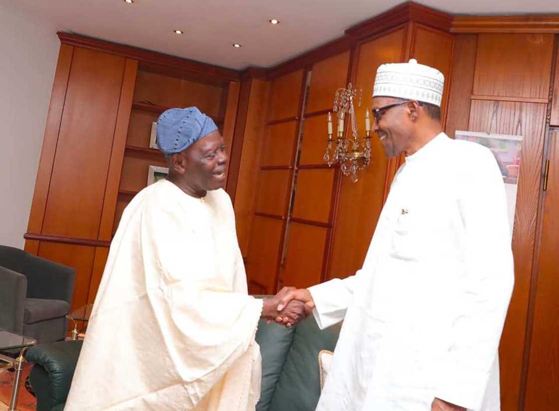 Buhari: Bisi Akande Mai Gaskiya Ne, Bai Taɓa Karɓa Ko Bayar Da Cin Hanci Ba Buhari: Bisi Akande Mai Gaskiya Ne, Bai Taɓa Karɓa Ko Bayar Da Cin Hanci Ba