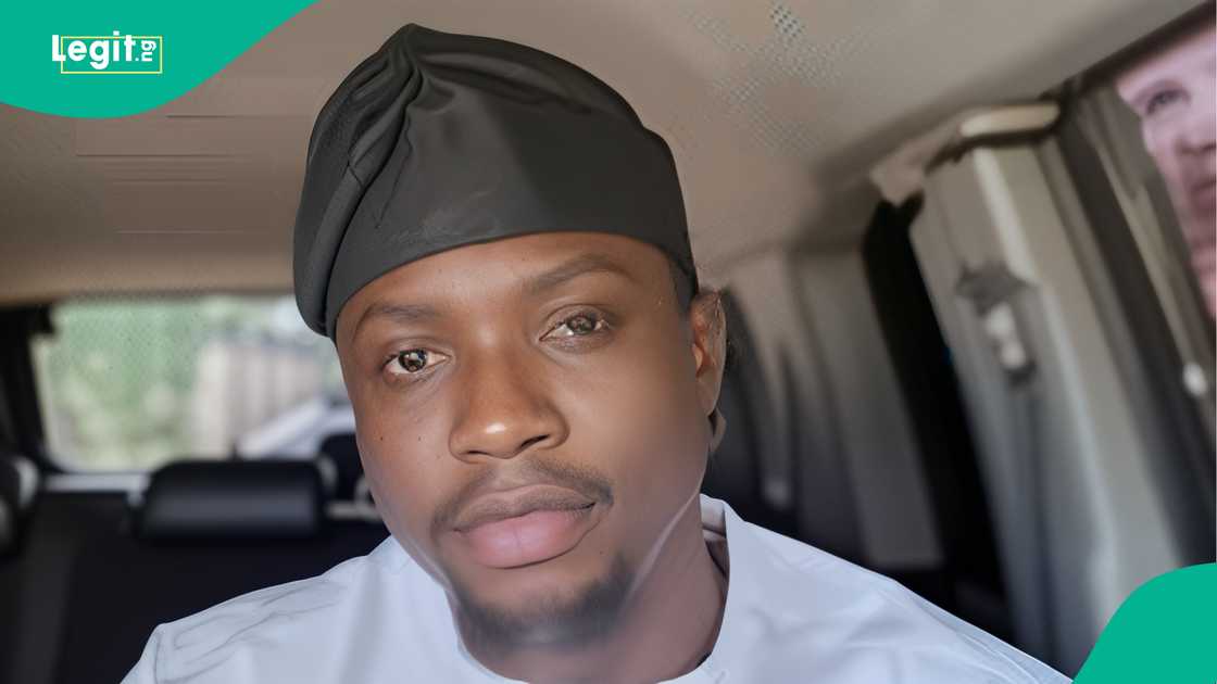 Fans drag Blord for faulting VDM for listing his sister's number.