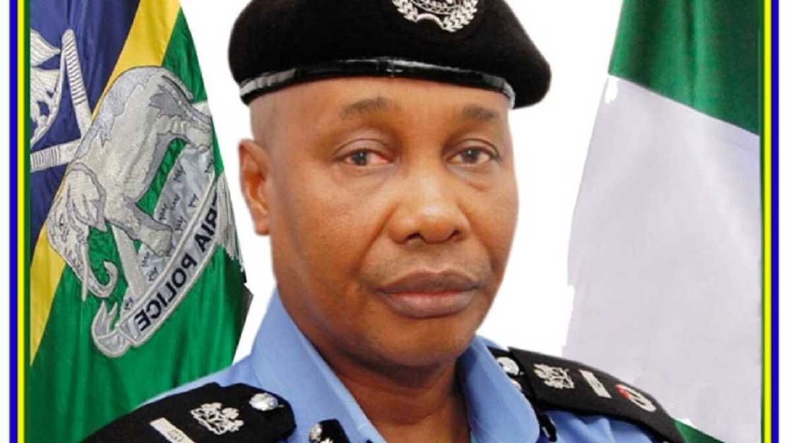Boko haram sun kai hari garin sabon IGP, sun rabawa jama'a wasiku