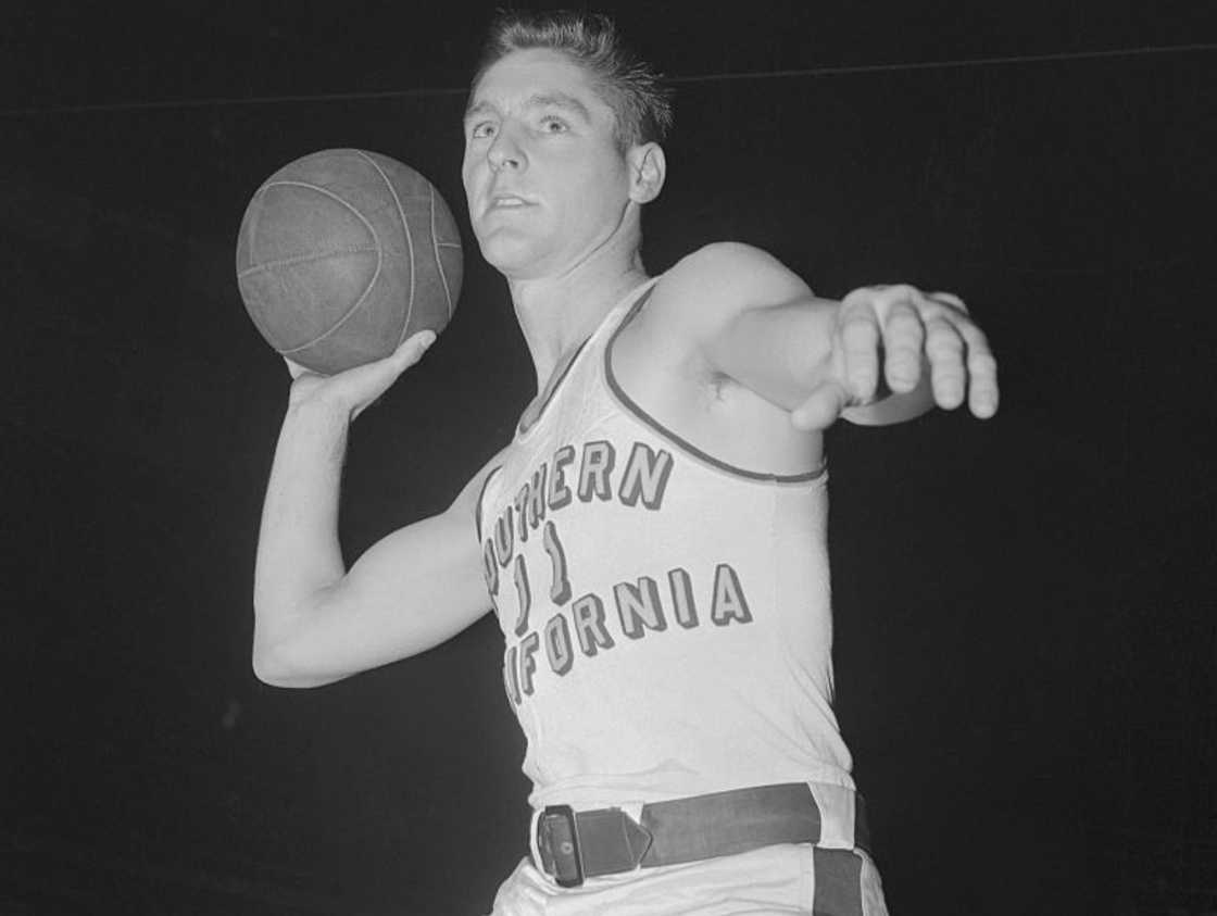 Bill Sharman during a practice workout