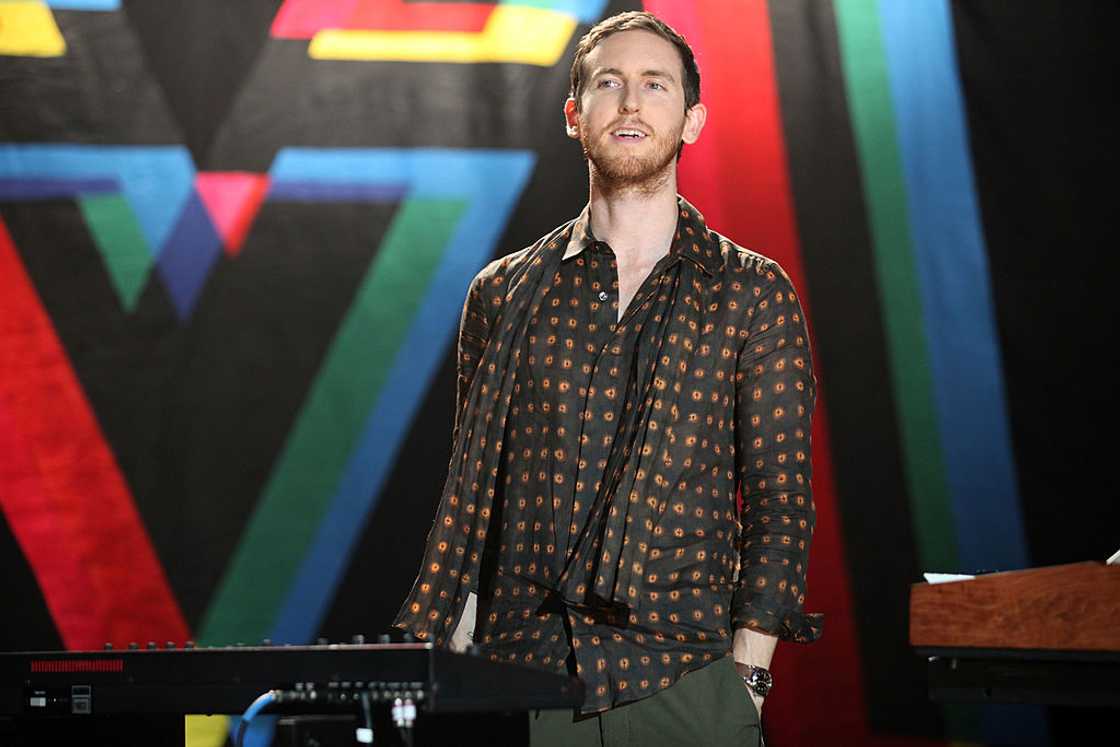 Jesse Carmichael performs at the Maroon 5 Video Shoot
