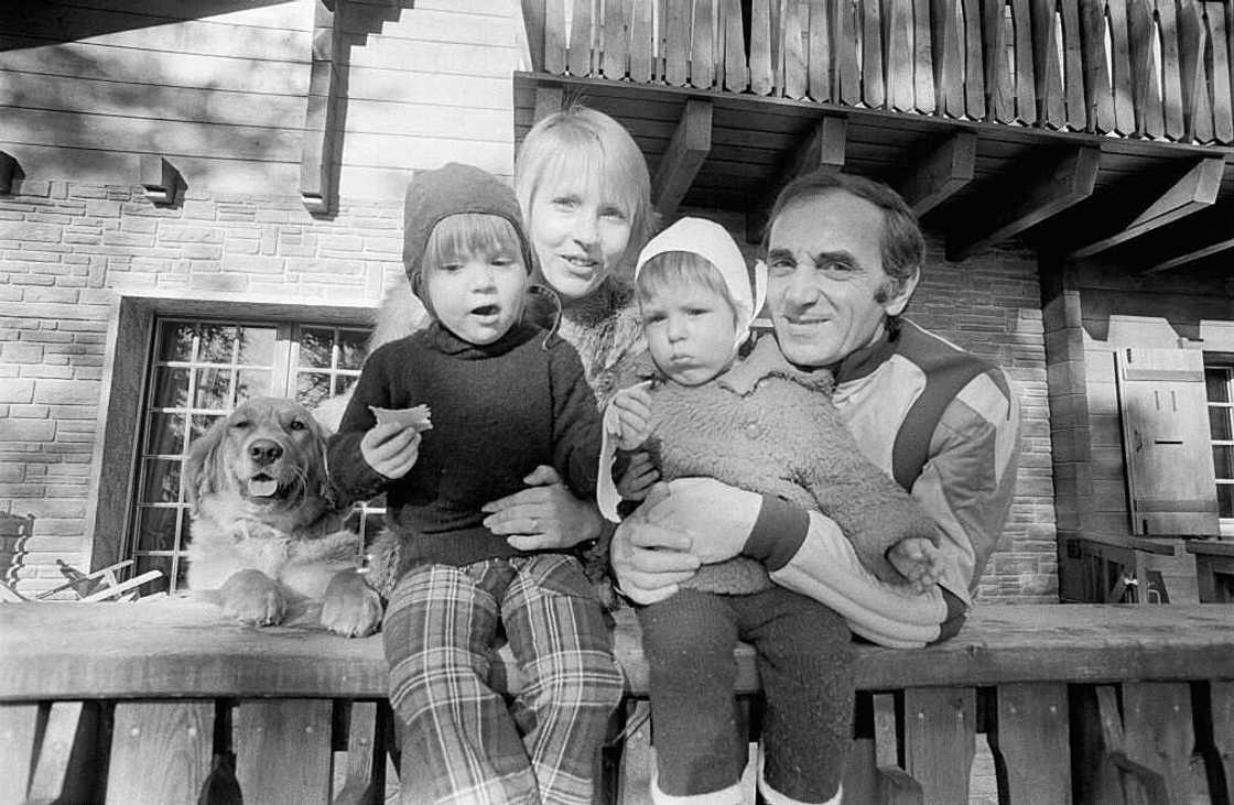 charles aznavour et sa famille charles aznavour et sa famille
